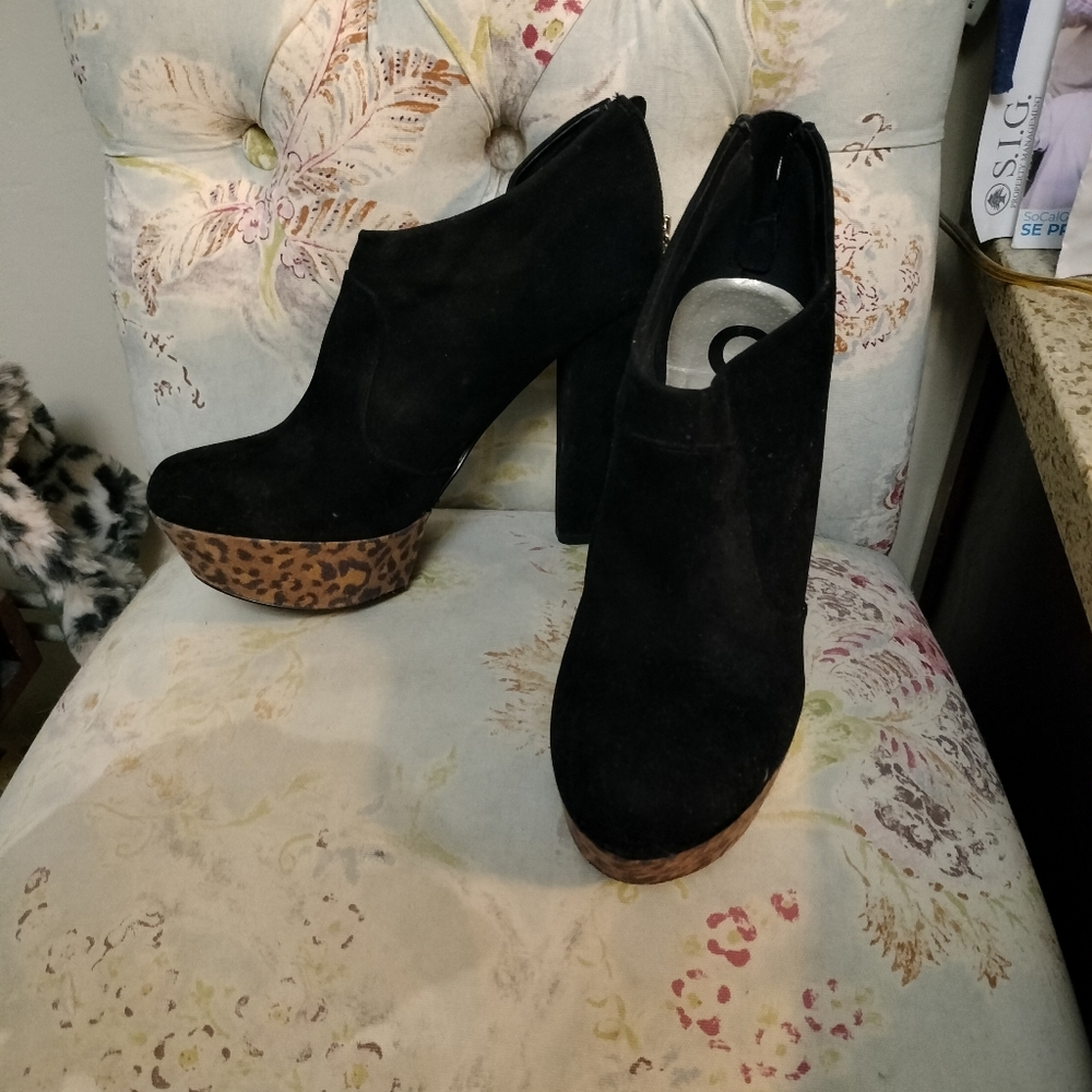 Guess Authentic leopard platform booties - Picture 6 of 8